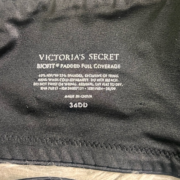 Mike new Victoria’s Secret bio fit push-up bra - Picture 4 of 4